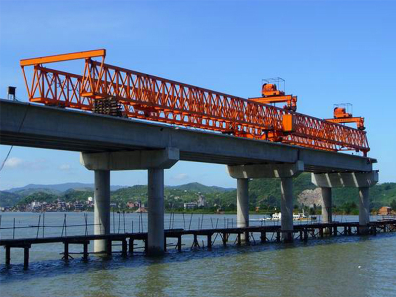 能耗低、性能強的工程門機，力薦華中起重的“老黃?！迸飘a品！